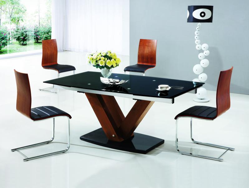 Nova Extending Dining Tables